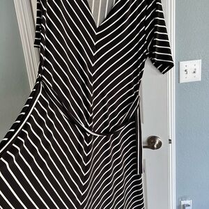 Preston & York Black and White Chevron Midi Dress